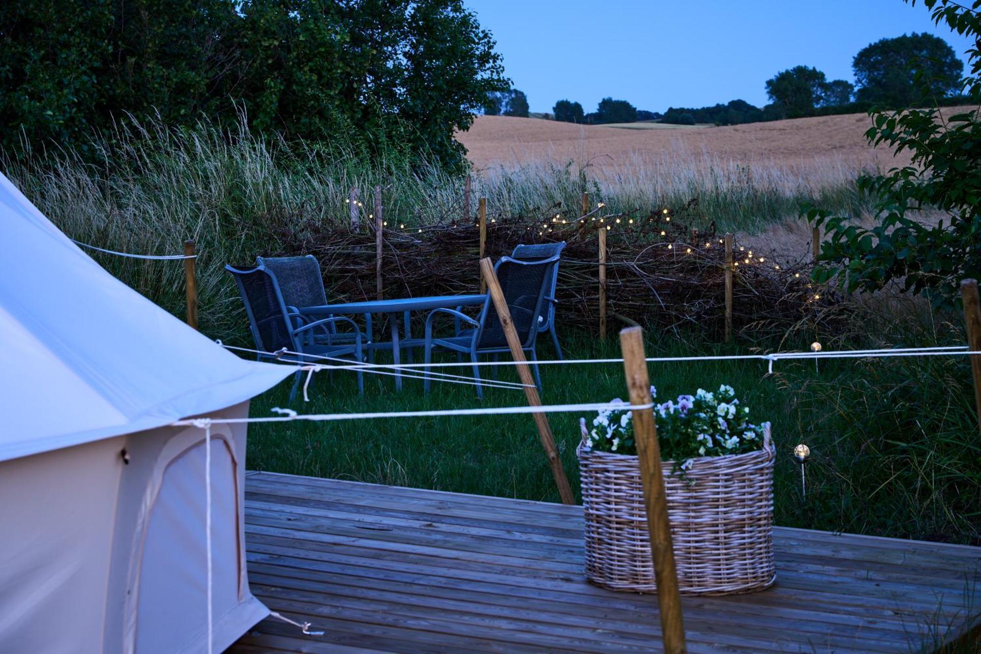 Hesselgaard Glamping 호텔 달비 외부 사진