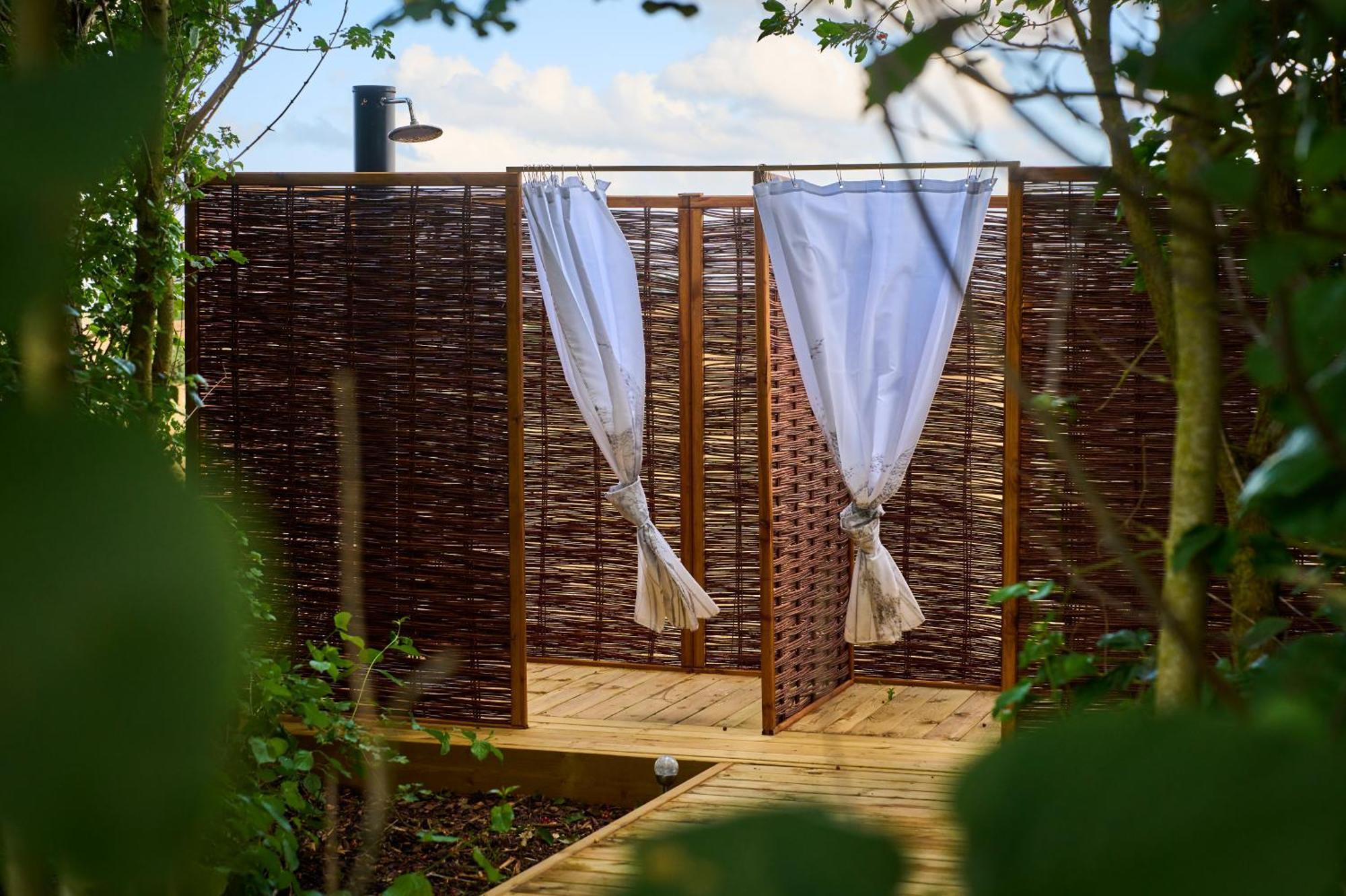 Hesselgaard Glamping 호텔 달비 외부 사진