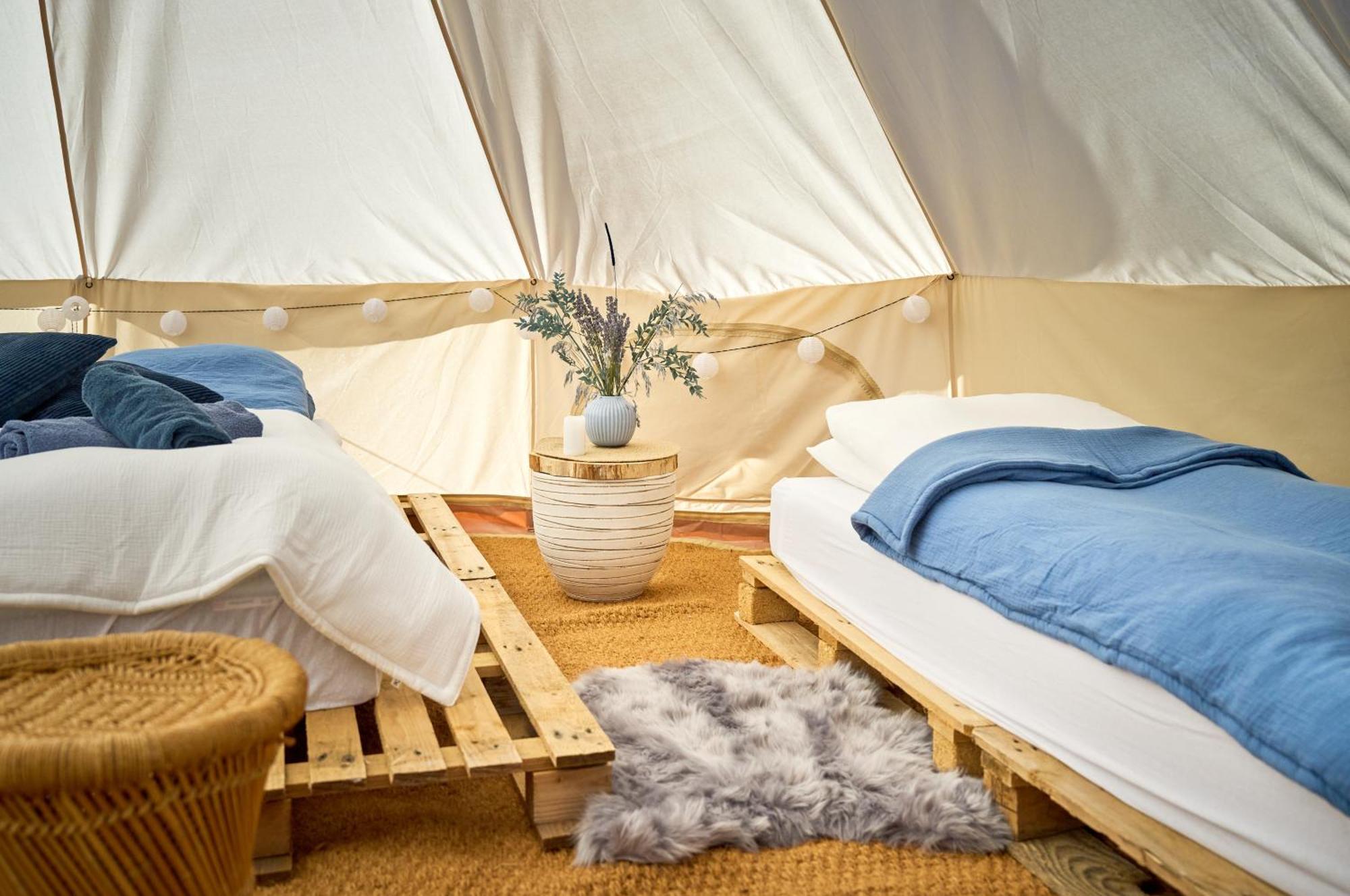 Hesselgaard Glamping 호텔 달비 외부 사진