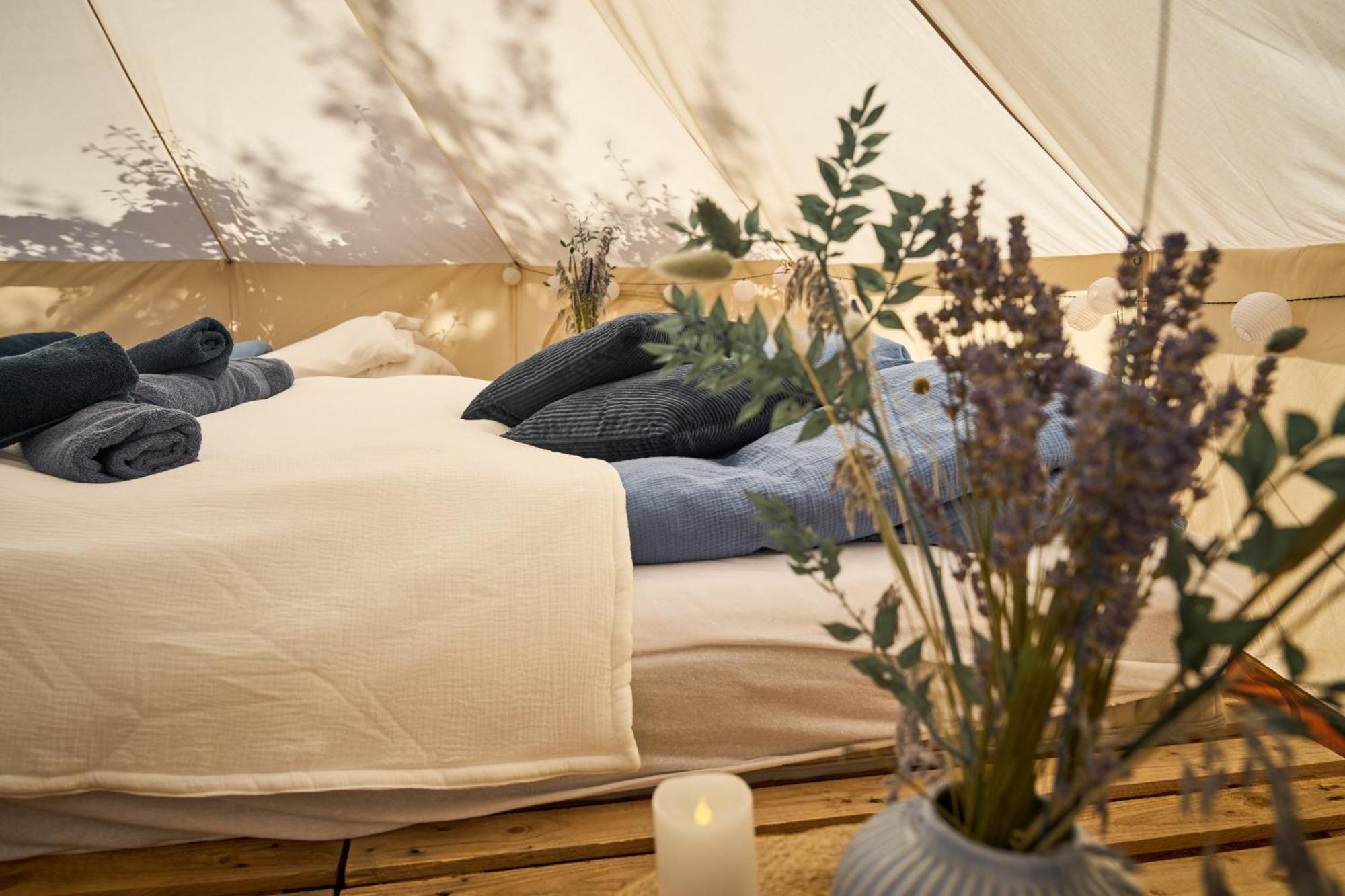 Hesselgaard Glamping 호텔 달비 외부 사진